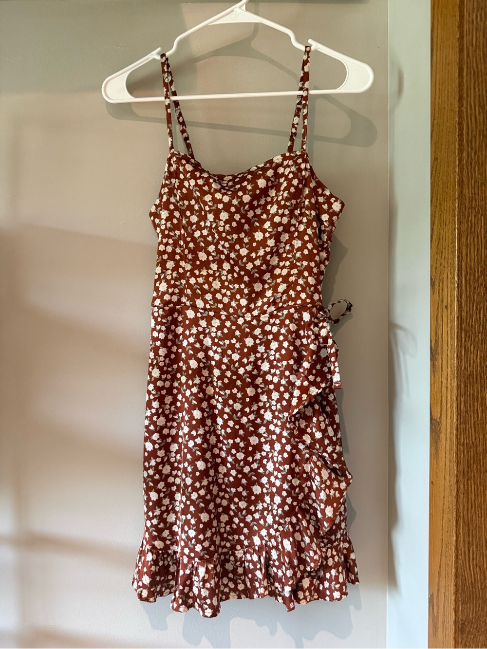 Hollister Rust-Brown Floral Slip Dress with White Blossoms